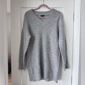 Dynamite Heather Gray V-Neck Sweater Dress